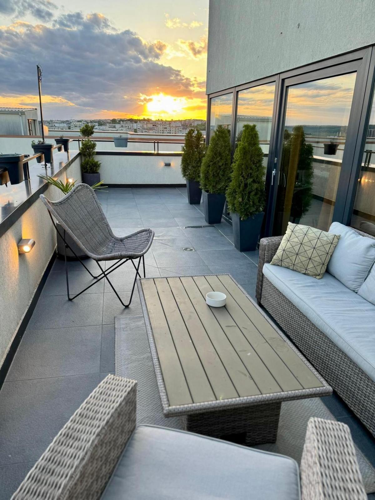 Penthouse Exclusive View , Iasi Apartment Exterior photo